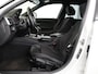 BMW 3-Serie 320i M Sport | Sportstoelen | Alcantara | Full LED | Navigatie | Climate control | Bluetooth | Parkeerhulp | Cruise control