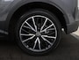 Toyota C-HR 1.8 Hybrid Executive | Stoelverwarming | Adaptive cruise | Camera | Park Assist | Half leder | Climate control | Keyless | Getint glas