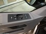 Volkswagen Transporter 2.0 TDI L2H1 28 20 inch lm. lederen bekleding koppejan uitvoering.