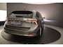 Skoda Octavia Combi Business Edition 1.0 eTSI 110pk DSG Automaat Trekhaak, Cruise control, Achteruitrijcamera, Navigatie, Parkeersensoren, LED verlichting, Stoelverwarming