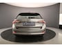 Skoda Octavia Combi Business Edition 1.0 eTSI 110pk DSG Automaat Trekhaak, Cruise control, Achteruitrijcamera, Navigatie, Parkeersensoren, LED verlichting, Stoelverwarming