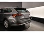 Skoda Octavia Combi Business Edition 1.0 eTSI 110pk DSG Automaat Trekhaak, Cruise control, Achteruitrijcamera, Navigatie, Parkeersensoren, LED verlichting, Stoelverwarming