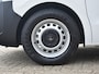Citroën Jumpy 2.0 BlueHDI 145 L2 | Cruise control | Geïsoleerde comfort scheidingswand met vaste ruit | Navigatiesysteem| Cruise control | Geïsoleerde comfort scheidingswand met vaste ruit | Navigatiesysteem