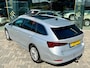 Skoda Octavia Combi 1.0 e-TSI Business Edition Plus Automaat (DSG) Pano, Elek Trekhaak, Virtual Cockpit, CarPlay, Keyless