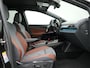 Volkswagen ID.4 First Max 77 kWh | Panoramadak | Apple Carplay | Achteruitrij camera | Parkeersensoren voor en achter | Navigatie |
