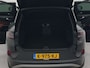 Volkswagen ID.4 First Max 77 kWh | Panoramadak | Apple Carplay | Achteruitrij camera | Parkeersensoren voor en achter | Navigatie |
