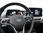 Volkswagen ID.4 First Max 77 kWh | Panoramadak | Apple Carplay | Achteruitrij camera | Parkeersensoren voor en achter | Navigatie |