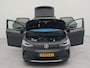 Volkswagen ID.4 First Max 77 kWh | Panoramadak | Apple Carplay | Achteruitrij camera | Parkeersensoren voor en achter | Navigatie |