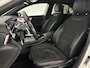 Mercedes-Benz A-klasse 180 AMG Pano Sfeer Virtual Camera LED Clima Cruise Navi PDC 18''LMV