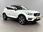 Volvo XC40 1.5 Twin Engine R-Design 262PK Pano Trekhaak LED Harman/Kardon Virtual Clima Cruise Camera Carplay PDC Navi 20"LMV