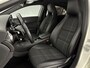 Mercedes-Benz A-klasse 180 Ambition Automaat Airco LED Cruise PDC 18"LMV
