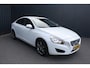 Volvo S60 1.6 T4 180PK NAVIGATIE - TREKHAAK - PDC - 18" VELGEN