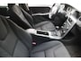 Volvo S60 1.6 T4 180PK NAVIGATIE - TREKHAAK - PDC - 18" VELGEN