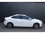 Volvo S60 1.6 T4 180PK NAVIGATIE - TREKHAAK - PDC - 18" VELGEN