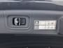 Mercedes-Benz C-klasse 300 e AMG Line | Lichtmetalen velgen | Panoramadak | Navigatie | 360 grade camera | Parking support | Inclusief 24 maanden MB Certified garantie voor Europa.