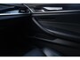 BMW 5-Serie Touring 530i xDrive High Executive Aut. | Adaptief onderstel | Panorama | HUD | Luchtvering | Adaptieve Cruise | NAP |