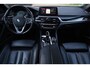 BMW 5-Serie Touring 530i xDrive High Executive Aut. | Adaptief onderstel | Panorama | HUD | Luchtvering | Adaptieve Cruise | NAP |