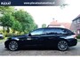 BMW 5-Serie Touring 530i xDrive High Executive Aut. | Adaptief onderstel | Panorama | HUD | Luchtvering | Adaptieve Cruise | NAP |