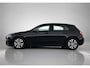 Mercedes-Benz A-klasse 160 Business Solution Lichtmetalen velgen | wide screen | Navigatie | Parking support met camera achter | Inclusief 24 maanden Mercedes-Benz Certified garantie voor Europa.