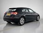 Mercedes-Benz A-klasse 160 Business Solution Lichtmetalen velgen | wide screen | Navigatie | Parking support met camera achter | Inclusief 24 maanden Mercedes-Benz Certified garantie voor Europa.