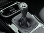 Mercedes-Benz A-klasse 160 Business Solution Lichtmetalen velgen | wide screen | Navigatie | Parking support met camera achter | Inclusief 24 maanden Mercedes-Benz Certified garantie voor Europa.