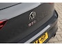 Volkswagen Golf 2.0 TSI GTI | Panoramadak | ACC | Matrix-LED | Stoel + Stuurverwarming | CarPlay |