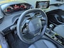 Peugeot 208 1.2 PureTech 100 Allure Handgeschakeld / Stoelverwarming / Keyless Entry/Start / Rondomzicht camera / Navigatie via Apple Carplay of Android Auto / Lichtmetalen wielen 16“ /