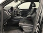 Audi Q5 45 TFSI quattro S edition 245PK Luchtvering 21" Velgen Zwart Optiek Carbon Keyless Go trekhaak Audi virtual cockpit