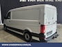 Volkswagen Crafter 2.0 TDI 141pk L3H2 (Oude L2H1) Euro6 Airco | Camera | Apple Carplay | 3000kg Trekhaak | Cruisecontrol Android Auto, Parkeersensoren, Bijrijdersbank