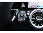 Mercedes-Benz GLA 180 Premium Luxury Line Automaat | Distronic | Achteruitrijcamera | Spoorassistent | Panoramadak | Trekhaak | Stoelverwarming