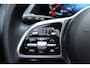 Mercedes-Benz GLA 180 Premium Luxury Line Automaat | Distronic | Achteruitrijcamera | Spoorassistent | Panoramadak | Trekhaak | Stoelverwarming