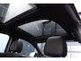 Mercedes-Benz GLA 180 Premium Luxury Line Automaat | Distronic | Achteruitrijcamera | Spoorassistent | Panoramadak | Trekhaak | Stoelverwarming