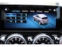 Mercedes-Benz GLA 180 Premium Luxury Line Automaat | Distronic | Achteruitrijcamera | Spoorassistent | Panoramadak | Trekhaak | Stoelverwarming