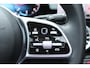 Mercedes-Benz GLA 180 Premium Luxury Line Automaat | Distronic | Achteruitrijcamera | Spoorassistent | Panoramadak | Trekhaak | Stoelverwarming