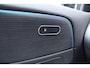 Mercedes-Benz GLA 180 Premium Luxury Line Automaat | Distronic | Achteruitrijcamera | Spoorassistent | Panoramadak | Trekhaak | Stoelverwarming