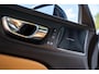 Volvo V60 2.0 T6 Recharge AWD Inscription Expression Panoramadak I Trekhaak I Adap Cruise I Harman Kardon I Stuurverwarming I 19"