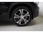 Volvo XC40 T2 Momentum Core 130pk Automaat| Climate Contol | Cruise Control |  19 inch | PDC | Apple Carplay | DAB | Regensensor | Keyless Start | Elek. Inklapbare Spiegels |
