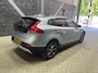 Volvo V40 Cross Country 2.5 T5 AWD Summum | 5-Cilinder | ACC | Panoramadak | BLIS | Stoelverwarming | Camera