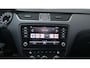 Skoda Octavia Combi 1.0 TSI 116pk DSG Greentech Ambition Business Leder-Stof Stoelverwarming Navigatie Parkeersensoren