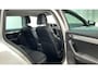 Skoda Octavia Combi 1.0 TSI 116pk DSG Greentech Ambition Business Leder-Stof Stoelverwarming Navigatie Parkeersensoren