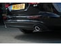 Volvo V60 B4 Momentum Business | Adaptive Cruise | Stuur/Stoelverwarming | Leder | Getint Glas |Trekhaak