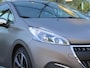 Peugeot 208 1.2 PureTech Première | Navi / Panoramadak / Climate