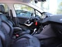 Peugeot 208 1.2 PureTech Première | Navi / Panoramadak / Climate