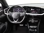 Opel Mokka 130pk Turbo Ultimate | AppleCarplay/AndroidAuto | Achteruitrijcamera | Alcantara | Adaptive Cruise | 17" LMV | Blindspot | Privacy Glass |