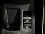 Renault Captur 90PK TCe Techno | 18" Lichtmetalen Velgen | Navi | Climate Control | Apple CarPlay/Android Auto | Camera | Parkeersensoren | Licht & Regen Sensor | Privacy Glass |