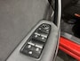 Renault Captur 90PK TCe Techno | 18" Lichtmetalen Velgen | Navi | Climate Control | Apple CarPlay/Android Auto | Camera | Parkeersensoren | Licht & Regen Sensor | Privacy Glass |