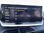 Peugeot 2008 1.2 PureTech 130PK | GT | AUTOMAAT | Voor & Achteruitrijcamera | Sfeerverlichting | Leder / Alcantara bekleding | Stoelverwarming | Achteruitrijcamera | Airco (automatisch) | Camera voor