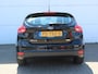 Ford Focus 1.0 Titanium / Trekhaak Afneembaar (1000 KG) / Navigatie + Apple Carplay/Android Auto / Cruise Control / Climate Control / 17" Lichtmetalen Velgen /