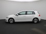 Volkswagen E-Golf E-DITION | NAVIGATIE | ADAPTIVE CRUISE CONTROL | CLIMATE CONTROL | PARKEERSENSOREN |