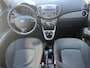 Hyundai i10 5drs 1.2 84 PK i-Motion Cool | Airco | Lage kmstand | Sterke motor | Dakspoiler | Zijstrips in kleur |